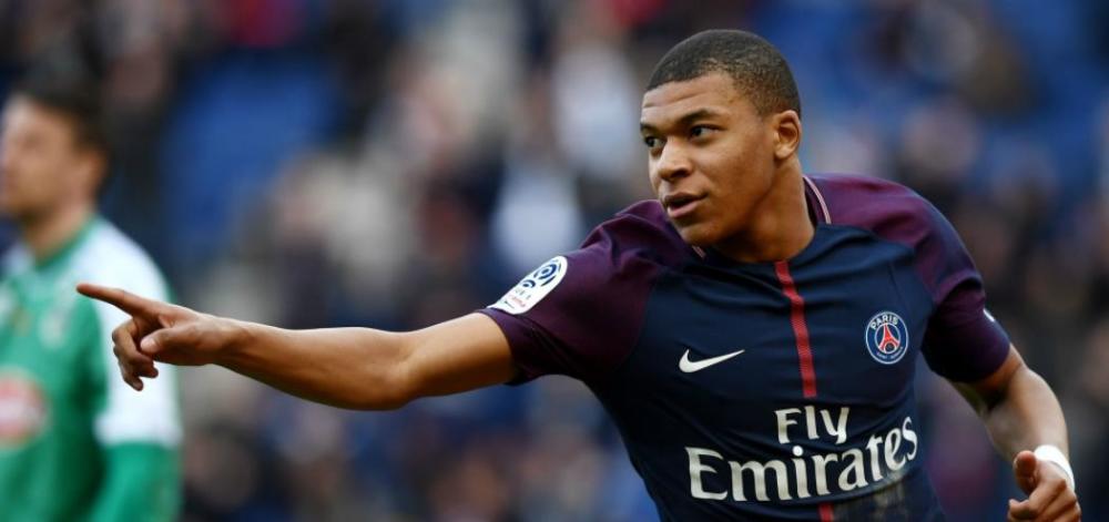  姆巴佩续约存疑 巴黎高层紧急磋商  