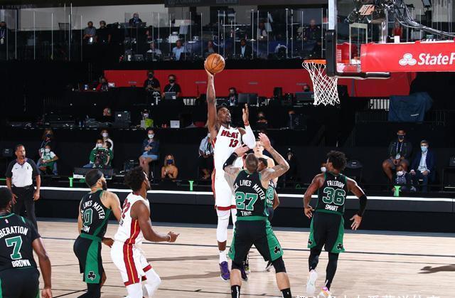  阿德巴约统治禁区，热火主场大胜独行侠止颓势